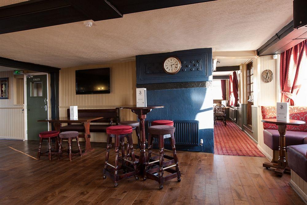 Anchor Hotel Burnham-on-Crouch Bagian luar foto